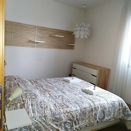 Condominio Olanda 戈里齐亚